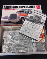 AMT 1:24 American Superliner Semi Tractor Kit #1235 – 320+ Parts – New