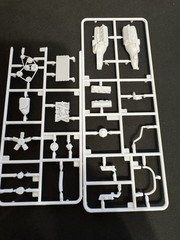 Revell 85-4446 85 Oldsmobile 442/FE3-X Parts Kitbash Engine Sprues