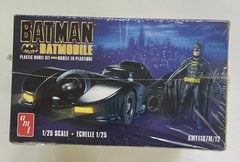 Batman 1989 Batmobile with Resin Batman Figure 1:25 Scale Model Kit AMT1107