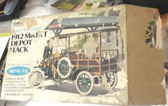 Very Old HUBLEY 1/20 Scale 1912 MODEL T DEPOT HACK Unassembled Model Kit