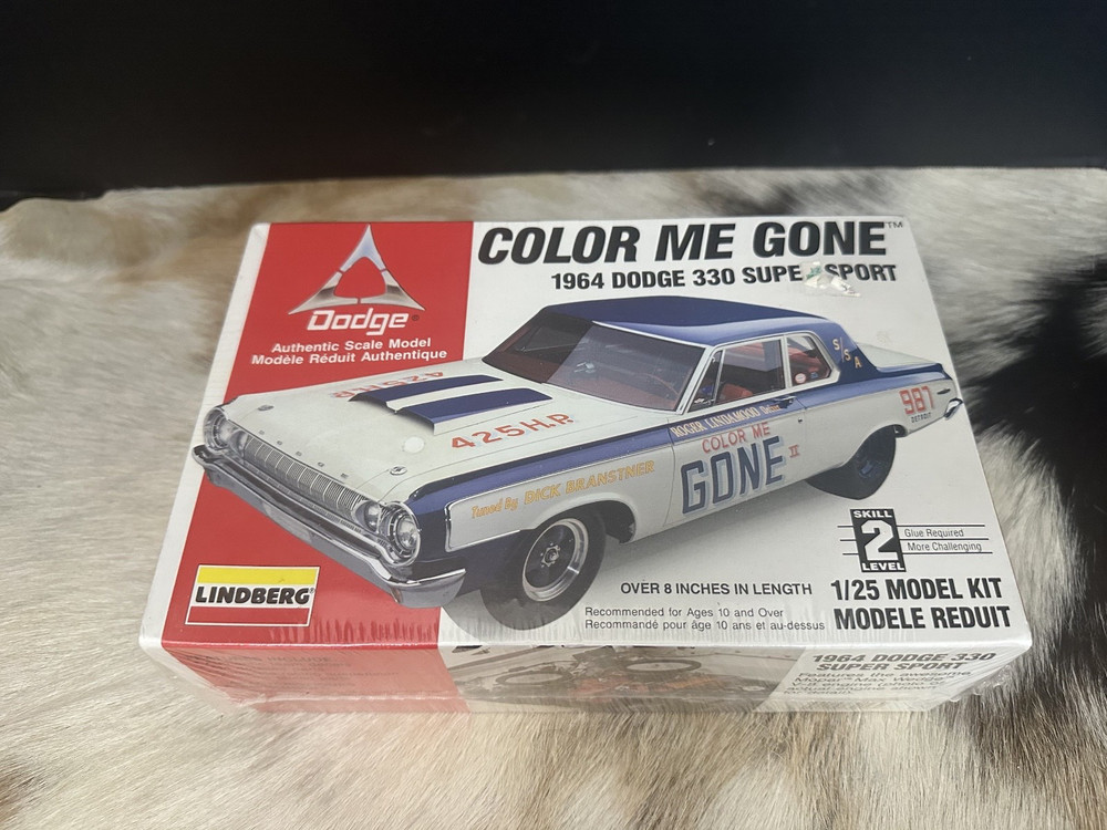 1964 Dodge 330 Super Sport Color Me Gone 1:25 Model Kit / Lindberg Made In USA