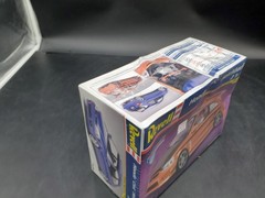Revell 1:25 Honda Civic Hatchback Tuner Series 2’n1 Model Kit 85-2389 Dented Box