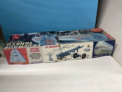 1/25 AMT FRUEHAUF TANGER UNION OR GULF OIL READ MODEL CAR KIT OPEN
