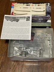 AMT 1971 Plymouth Duster 340 Mopar Model Kit #8437 1:25 NEW OPEN BOX