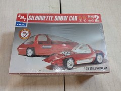 AMT 31224 – Silhouette Show Car Model Kit – 1:25 Scale