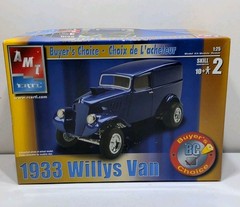 ✨VINTAGE✨ 1933 Willys Van – 1:25 Scale Model Kit – AMT/ERTL Item #31566