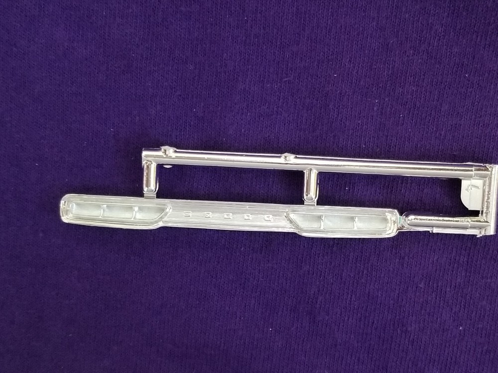 1969 Dodge Super Bee TAILLIGHTS PANEL from Monogram Revell 1:24 Model Kit 69