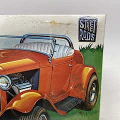 AMT Street Rods 32 Ford Roadster A132 25th Anniversary Alltime Great New Dusty