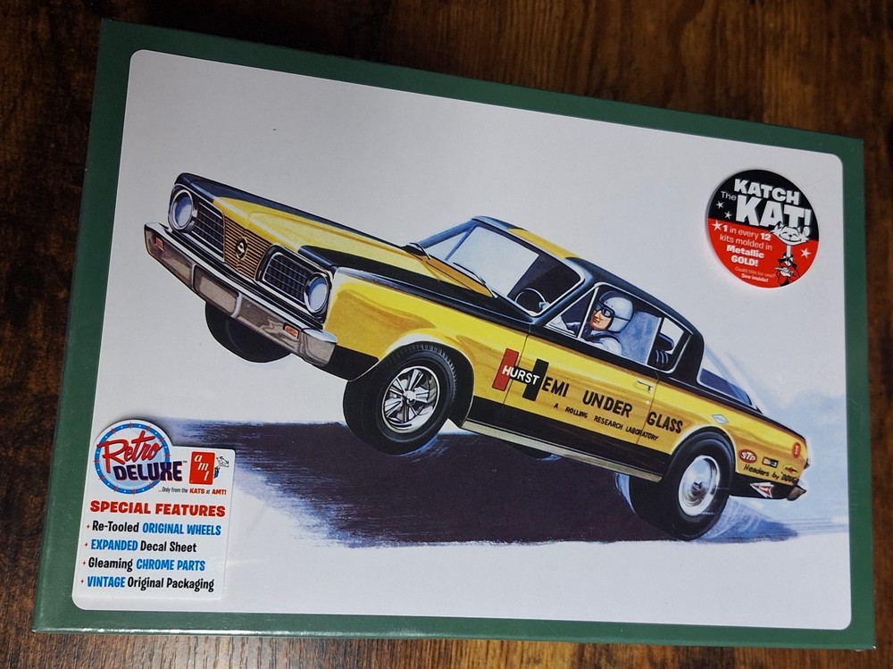 Hurst Hemi Under Glass Barracuda Drag Car – AMT Model Kit 1/25 Sealed Box