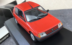 1/43 MINICHAMPS MIN 400112370 Peugeot 205 Xr 1988 , red, mint,++ !