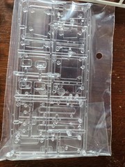 Revell 1/24 Land Rover Series III 109 85-4498 Body & Suspension Parts Stk R30