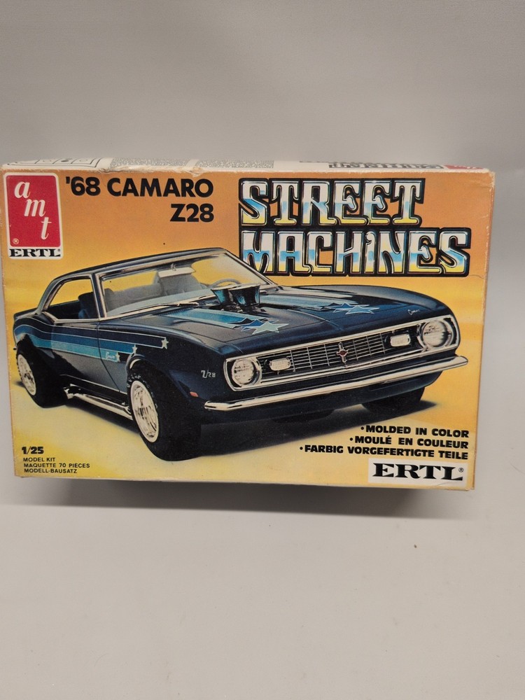 AMT 68 Camaro Z28 Street Machine 1:25 Scale Kit 6530 New Open Box