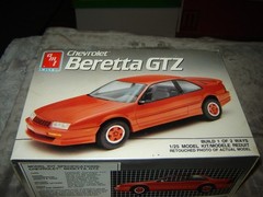 AMT #6146 Model kit Chevy Beretta GTZ 1/25 scale Box Open 1990 Kit Mint in Box