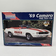 1969 Chevrolet Camaro Indy Pace Car 1:25 Scale Model Kit Monogram