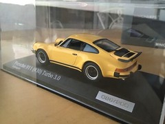 1/43 MINICHAMPS PORSCHE 911 turbo (930) yellow CA04316031 200 pcsmint,++ !