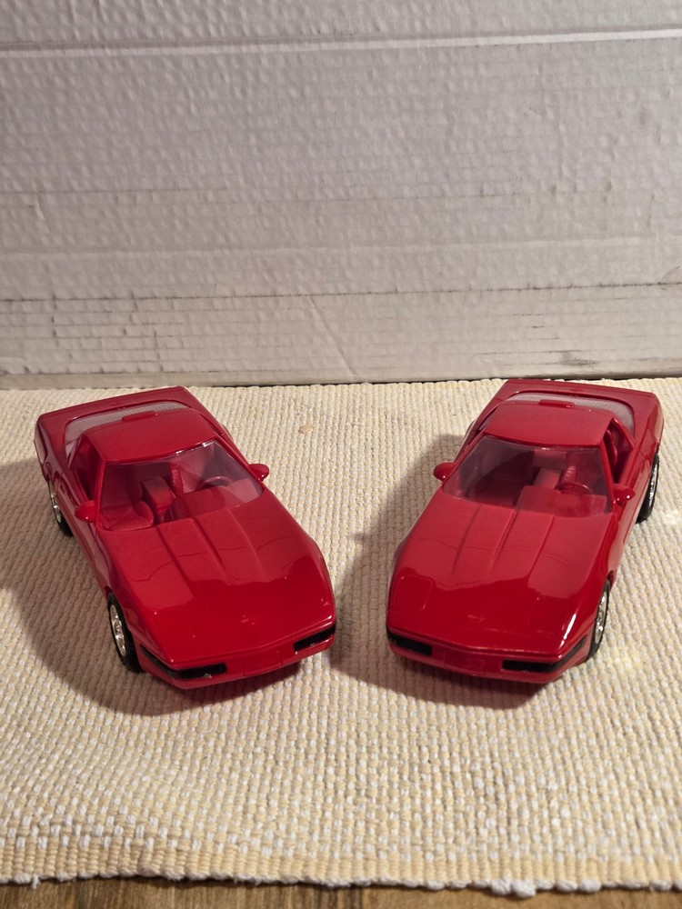 1994 and 95 Chevrolet Corvette ZR-1s. 1/25 promos AMT in Torch Red. 95 last ZR-1