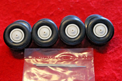 4 (GOOD/YEAR SUPER WIDE RACING SLICKS WIDE RACING WHEELS WITH STUDS & AXLES 1/25