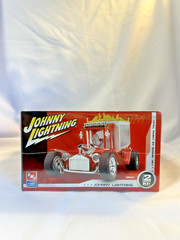 AMT ICE CREAM TRUCK by George Barris- Johnny lightning model kit NEW SEALED BOX