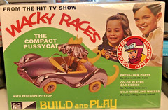 1:25 Wacky Races: Compact Pussycat Figure Snap MPC Model Kit Penelope Pitstop