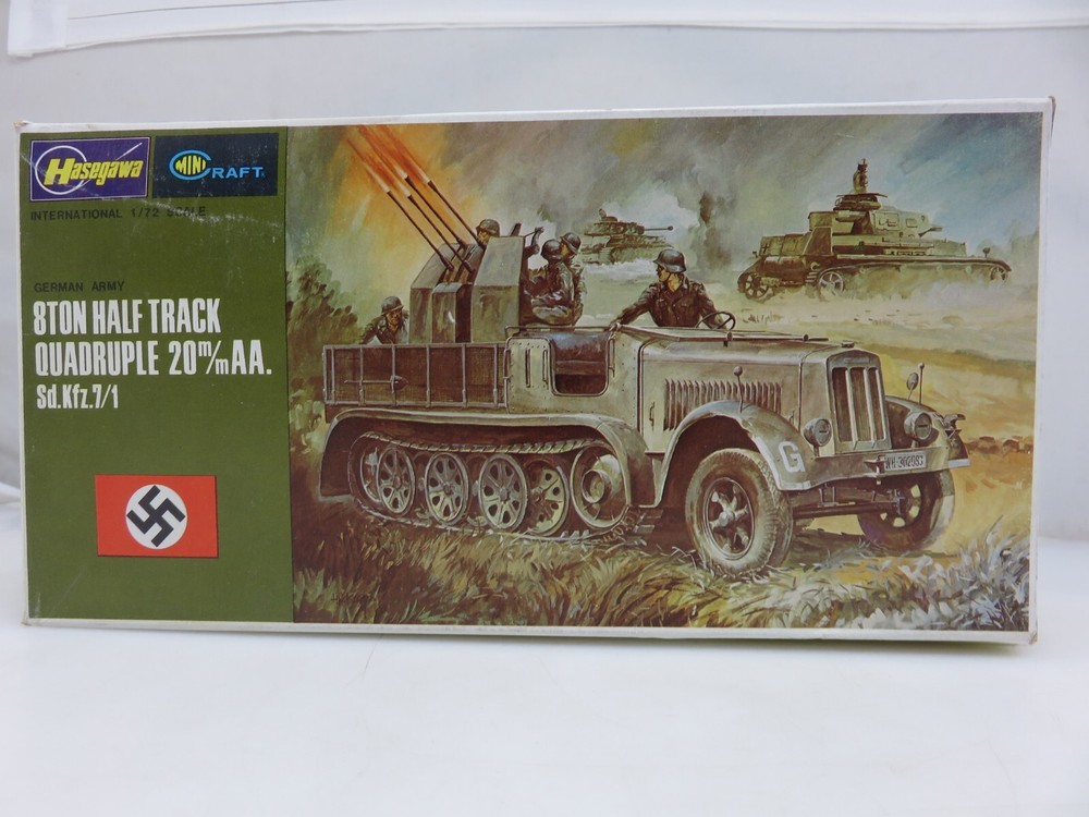 Hasegawa 8 Ton Half Track Quadruple 20m/mAA Sd.Kfz.7/1 1/72 Scale Model Kit 714