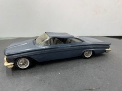 C3 AMT 1960 Pontiac Bonneville Hardtop annual Promo Vintage Car model 1/25 McM.