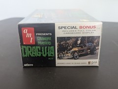 AMT MUNSTERS The Drag-U-La Kit with Surf Slab And Cardboard Display NIB
