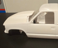LEX’S SCALE MODELING Resin Bubble Hood for ’92, ’96 & 454 SS Chevy P/U AMT 1/25.