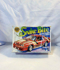 MPC FORD Mustang Cobra “Snake Bite” 2 ‘n 1 model kit NEW in FACTORY SEALED BOX