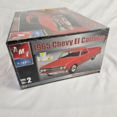 AMT ERTL 1965 Chevy El Camino 1/25 Scale Plastic Model Kit