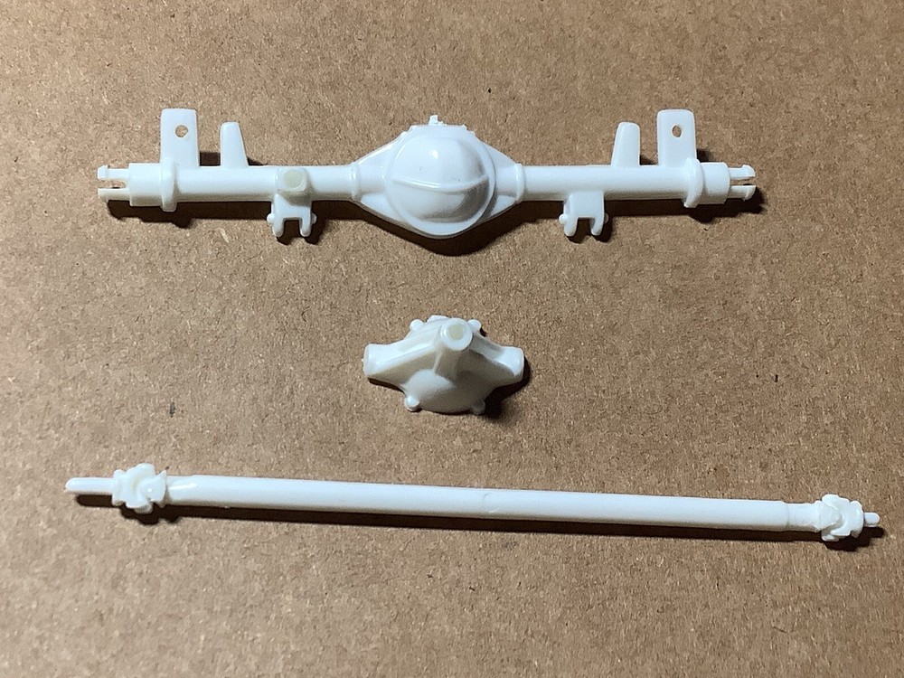 1/25 scale model car kit 65 Impala Ss 396 Rear End/ Driveshaft No Box