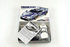 タミヤ 1/24 スポーツカーシリーズ No.186 ポルシェ 911 GT1 プラモデル 24186