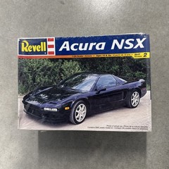 Revell Acura NSX 1:24 Model Kit Factory Sealed New in Box 1999 85-2577