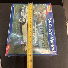 VTG Revell Monogram 1:25 ’56 Chevy Nomad Model Car Kit #85-2489 Sealed