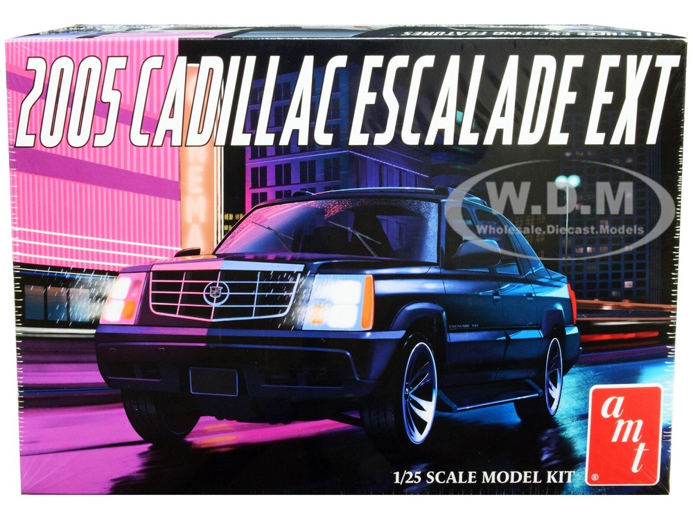 SKILL 2 MODEL KIT 2005 CADILLAC ESCALADE EXT 1/25 SCALE MODEL BY AMT AMT1317