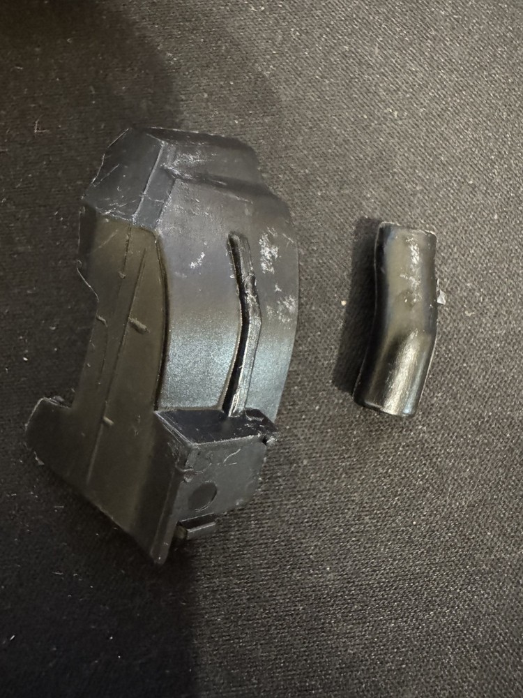Revell 7383 57 Chevy Parts Kit Bash Step 56 Right Air Duct & Fender Well #31 #32