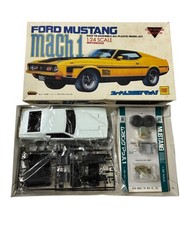Otaki Ford Mustang Mach 1 Plastic Model Toy Kit 1/24 Scale Motorized -NEW