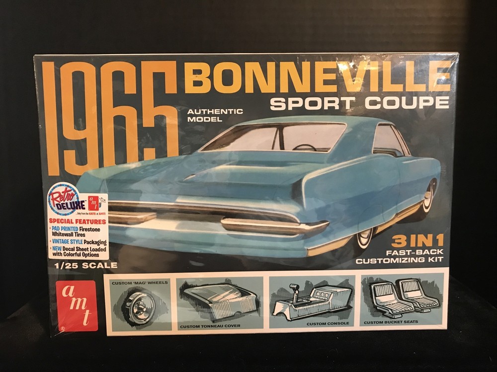 AMT 1260/12 ‘65 BONNEVILLE SPORT COUPE 3 in 1 MODEL KIT-NIB-1/25 SCALE