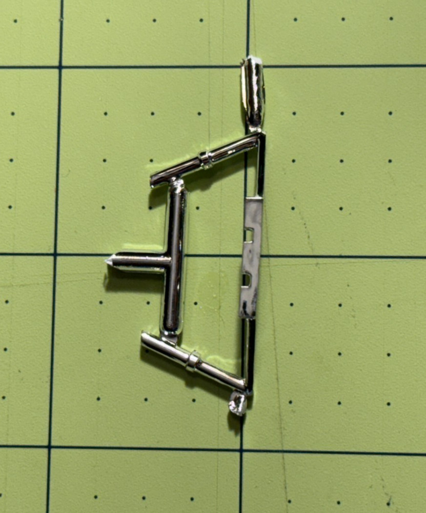 AMT 1239/06 Fruehauf Tanker Trailer Kitbash Parts Chrome Light Bar #70