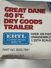 ERTL #8032 Great Dane 40’ Dry Goods Trailer 1:25 Model Kit Open Box Sealed Bags