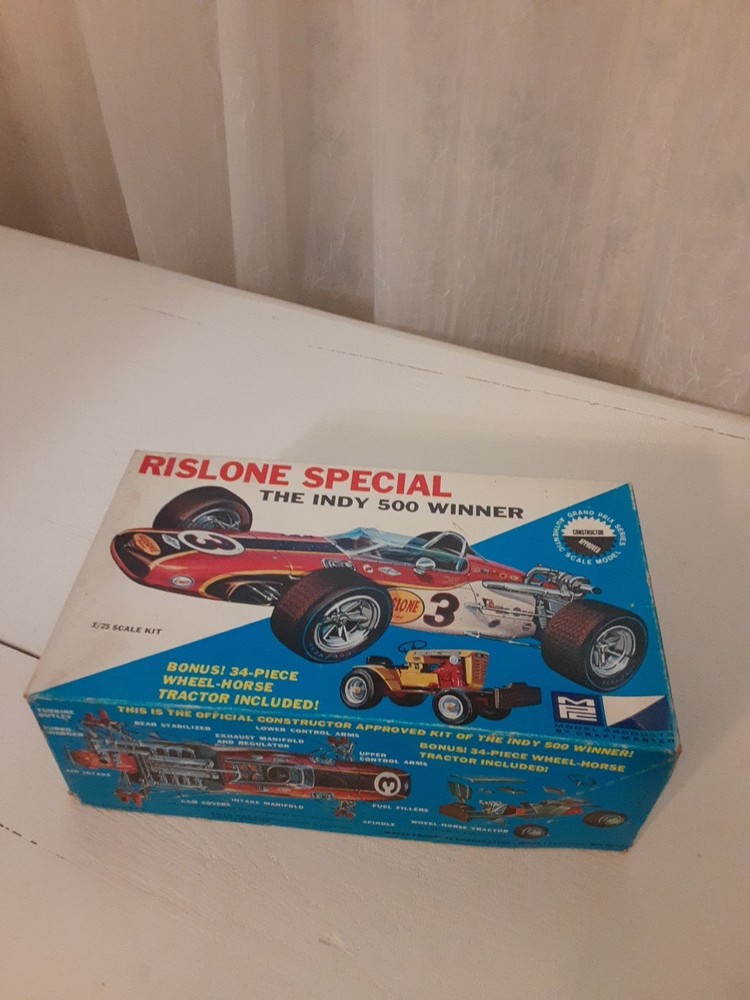 Rislone Special 1/24 Bobby Unser Winning Car plastic model.