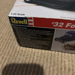 REVELL 32 FORD 3 WINDOW COUPE MODEL KIT 1:25 85-7605 Never Built