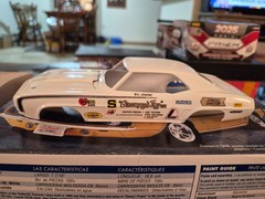 REVELL ’69 CAMARO UNASSEMBLED MODEL KIT 1:25 W/GRUMPY PRE-PAINTED/DECALED BODY