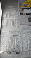 Revell 85-7203 1950 Ford F-1 Pickup 2n1 1:25 Model Kit Open Box