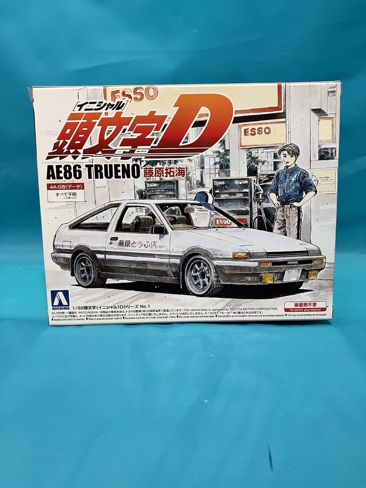 INITIAL D 1/32 AE86 TRUENO TAKUMI FUJIWARA Plastic Model Kit By AOSHIMA