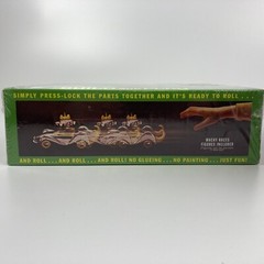 1:25 Wacky Races: Compact Pussycat Figure Snap MPC Model Kit Penelope Pitstop