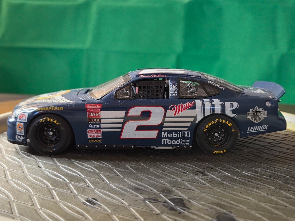 1/24 Rusty Wallace #2 Miller Lite Ford Taurus NASCAR Hand Built Model Car