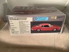 1:25 AMT ERTL 1969 OLDSMOBILE 4-4-2 W-30 MODEL KIT 2 IN 1 New Open Box 8232