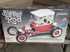 Lindberg Big Red Rod T Bucket 1/8 Scale Model Kit #73044 NEW/Sealed 1999