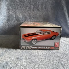 AMT 1970 1/2 Chevy Chevrolet Camaro Z28 1:25 Scale Plastic Model Car Kit 635