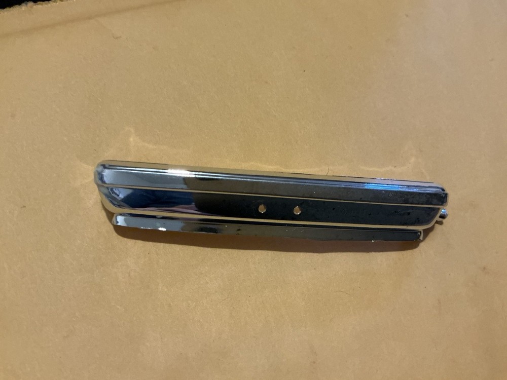 1 24 scale model parts Ford F250 Super Duty Front Bumper Only